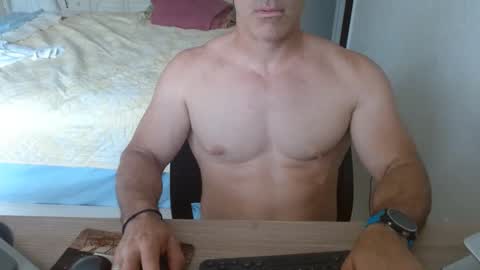 Snapshot of mitcheli chatting on March 5, 3:07 pm Onlyfans online show from March 5, 3:07 pm