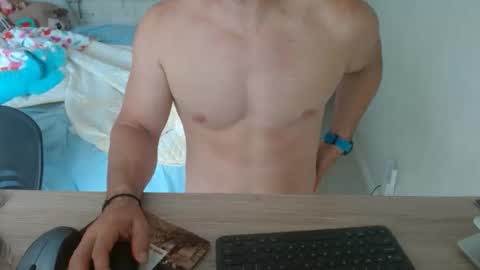 Snapshot of mitcheli chatting on October 17, 2:19 pm Onlyfans online show from October 17, 2:19 pm