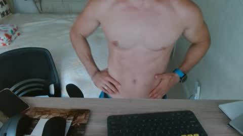 Snapshot of mitcheli chatting on October 24, 2:35 pm Onlyfans online show from October 24, 2:35 pm