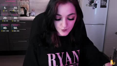 lina. online show from May 22, 7:37 am