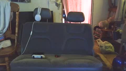 Deanthony online show from February 18, 7:32 pm