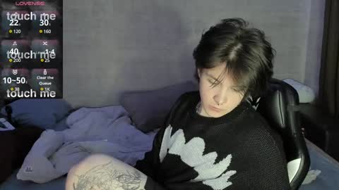 Miya online show from December 17, 9:27 pm