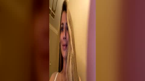 Snapshot of miya_shake chatting on June 20, 1:09 am Miya Nika online show from June 20, 1:09 am