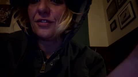 Snapshot of mizzstorm13 chatting on February 4, 2:17 am Mizz Storm online show from February 4, 2:17 am