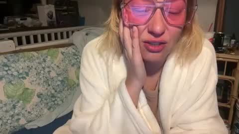 Snapshot of mizzstorm13 chatting on February 26, 8:13 am Mizz Storm online show from February 26, 8:13 am