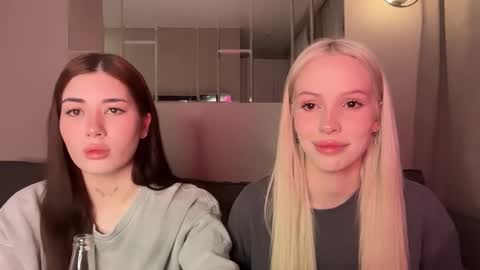 alice and ray online show from February 16, 9:00 pm