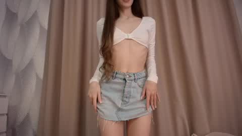 Snapshot of mmmeoww chatting on June 7, 11:47 am Ariela online show from June 7, 11:47 am