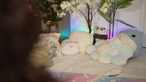 Snapshot of moan_4_you chatting on May 16, 6:17 pm Ruxxx online show from May 16, 6:17 pm