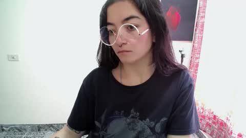 Sam online show from June 3, 2:33 pm