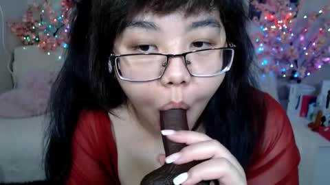 Molly online show from April 6, 3:48 am