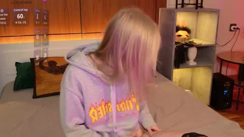 moliqin online show from April 9, 7:25 am