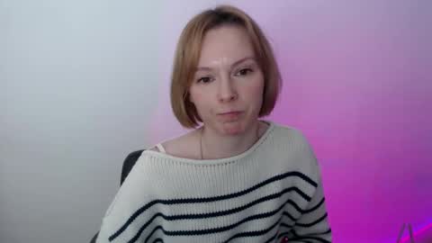 mollilove online show from April 27, 8:56 am