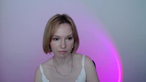 mollilove online show from May 22, 7:48 am