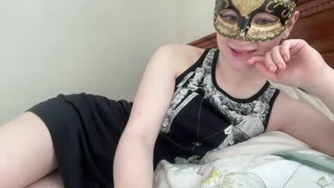 Molly online show from June 15, 11:56 am
