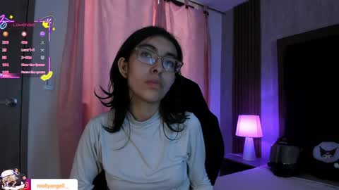 Molly online show from April 22, 3:02 pm