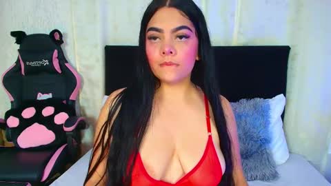 Molly Bick online show from May 27, 5:26 am