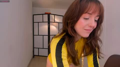   MOLLY   online show from May 22, 4:23 pm