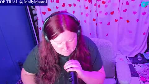 molly_moons online show from May 17, 10:44 am