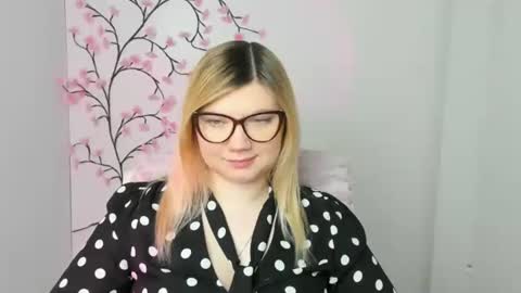 Molly online show from January 13, 12:43 pm