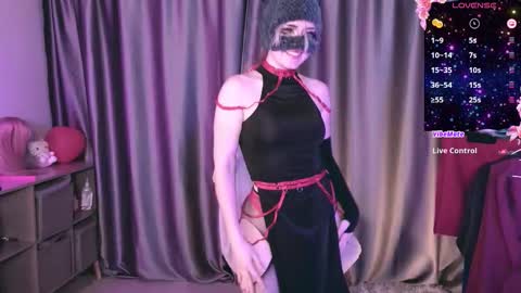 Snapshot of molly_phoenix chatting on March 7, 9:56 pm Molly online show from March 7, 9:56 pm