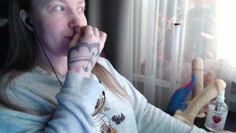 I have new photos come and see with love Molly online show from March 12, 9:26 am