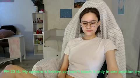 Snapshot of molly_soft chatting on June 5, 4:52 am Molly online show from June 5, 4:52 am