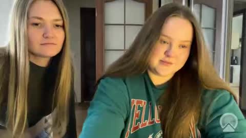 Alice online show from March 27, 1:55 pm