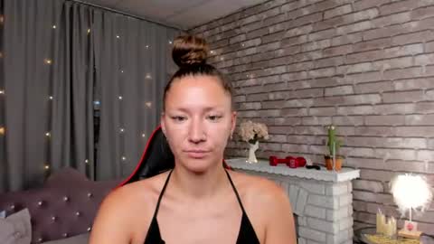 Snapshot of mollynay chatting on July 5, 12:28 am hi im Molly heregreat boobs big heart warm pussy online show from July 5, 12:28 am