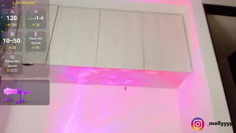 mollyyy_y online show from February 22, 2:02 am