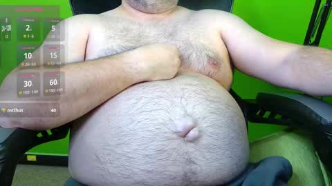 momentofs123 online show from December 17, 5:40 am