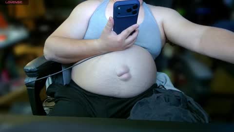 momentofs123 online show from March 21, 7:50 pm