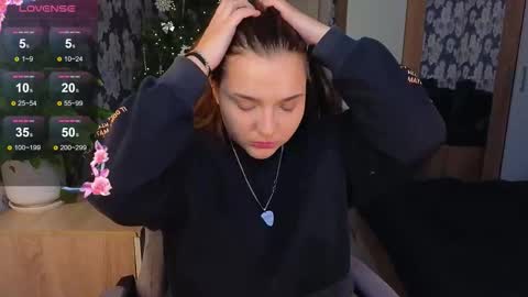 Leah online show from January 6, 11:47 am