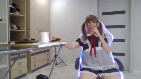 Snapshot of mommmy_ chatting on September 17, 7:59 pm MommmY online show from September 17, 7:59 pm