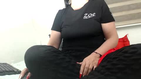 mommy26 online show from December 2, 1:00 am