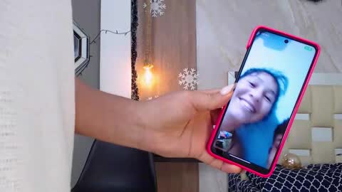 Snapshot of mommy_dulce chatting on January 13, 1:22 am ANDREA online show from January 13, 1:22 am