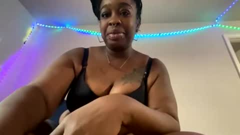 THiKKUMZ online show from July 9, 12:04 am