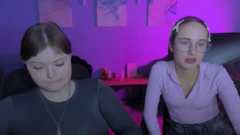 Mona  online show from February 25, 9:46 pm