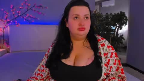Monica online show from May 27, 12:13 pm
