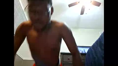 moneyboysaveg548 online show from February 11, 12:48 am