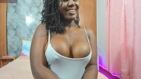 Snapshot of monicaroux chatting on March 6, 2:35 pm online show from March 6, 2:35 pm