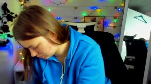 Monika online show from April 15, 1:18 pm