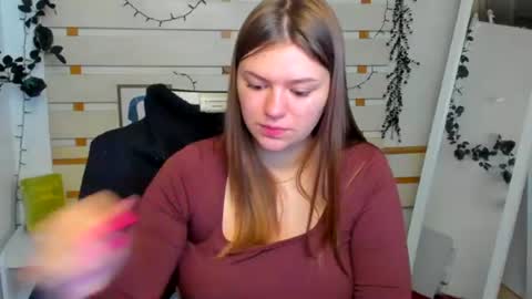 Snapshot of monika_youu chatting on April 28, 8:52 am Monika online show from April 28, 8:52 am