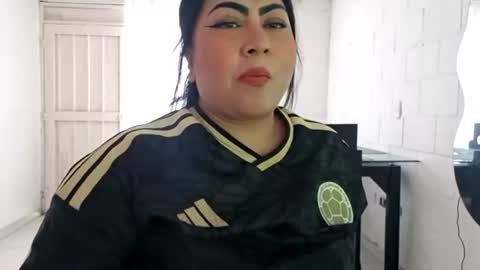 monikk__harrison online show from July 7, 9:52 pm