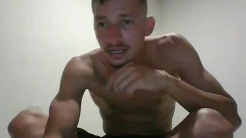 Snapshot of monito_hot17 chatting on December 21, 6:59 pm monito_hot17 online show from December 21, 6:59 pm