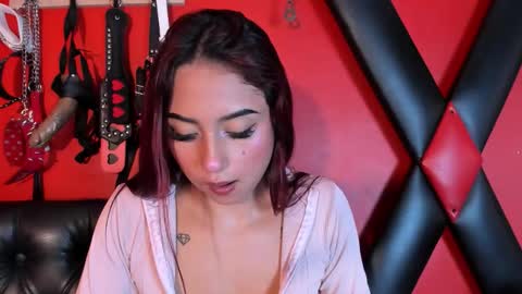 Monttserratt online show from October 21, 7:36 pm