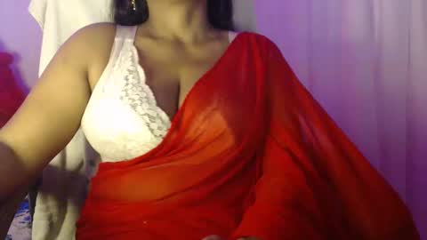 Snapshot of moody_maya chatting on September 19, 12:50 pm Maya online show from September 19, 12:50 pm