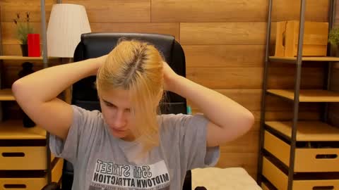 Katrin online show from January 4, 10:55 pm