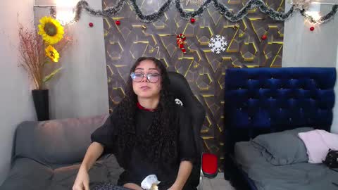 moon_and_fire_ online show from January 16, 6:17 am