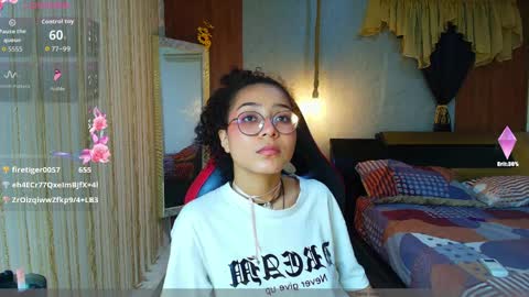 moon_and_fire_ online show from April 9, 6:19 am