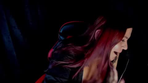 Snapshot of moon_dark520 chatting on January 9, 1:08 am Lilith online show from January 9, 1:08 am